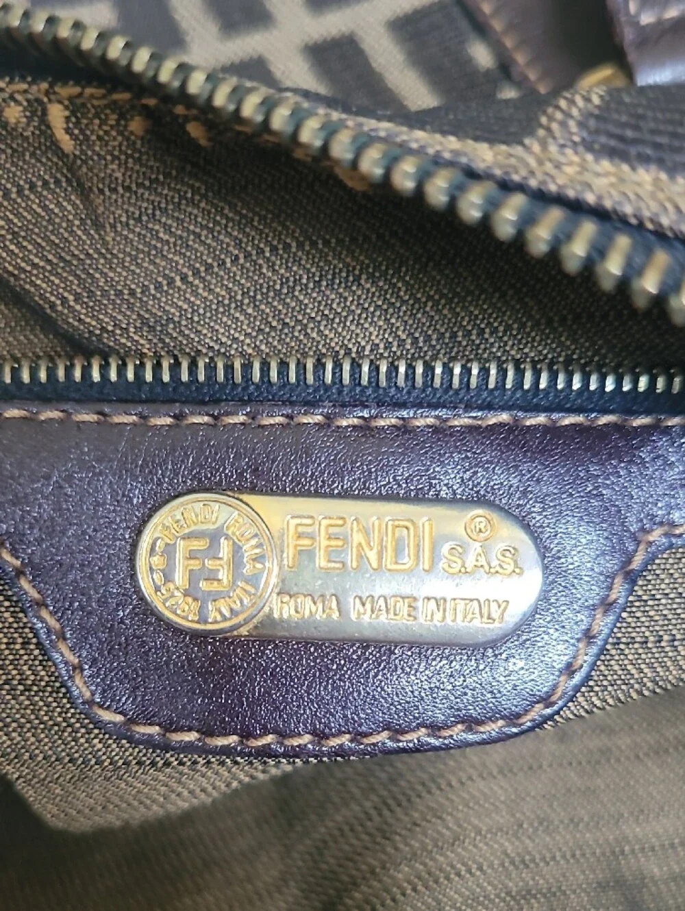 Fendi vintage zucca